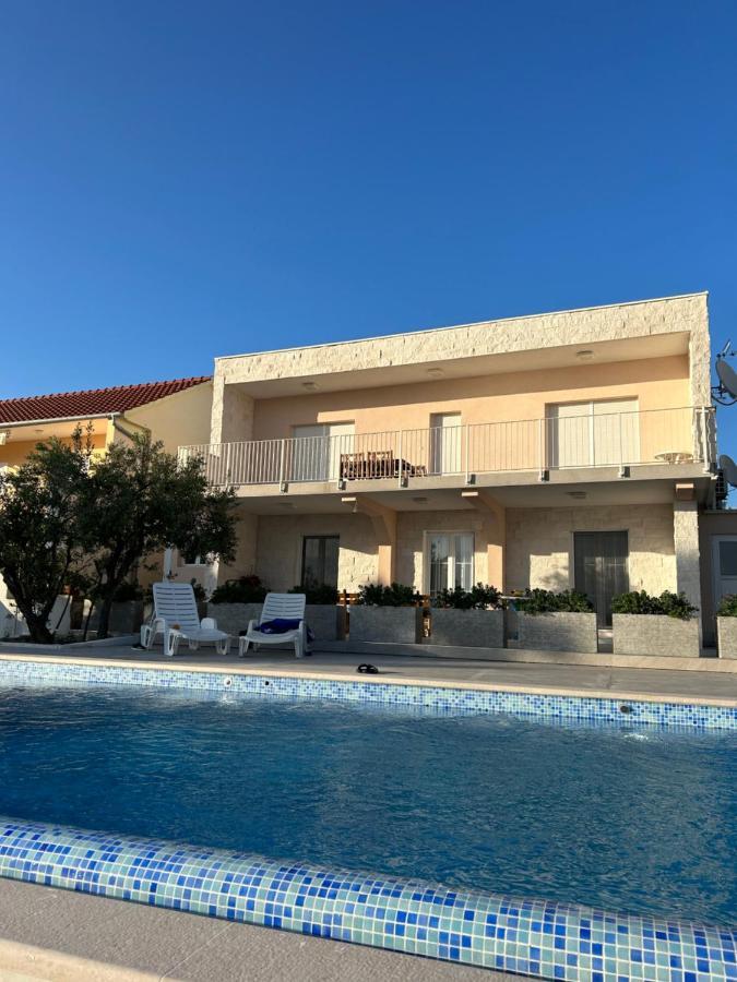 Apartments Juric Бродарика Екстериор снимка