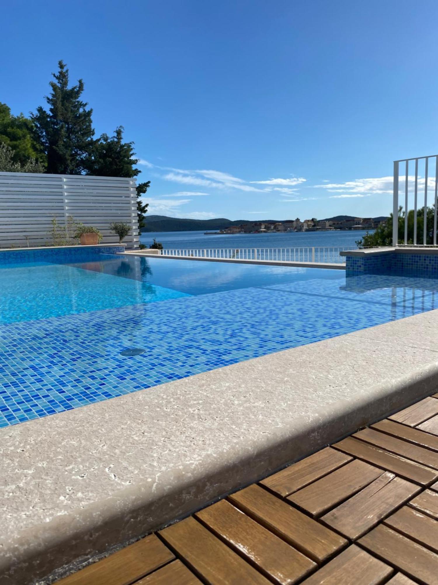 Apartments Juric Бродарика Екстериор снимка