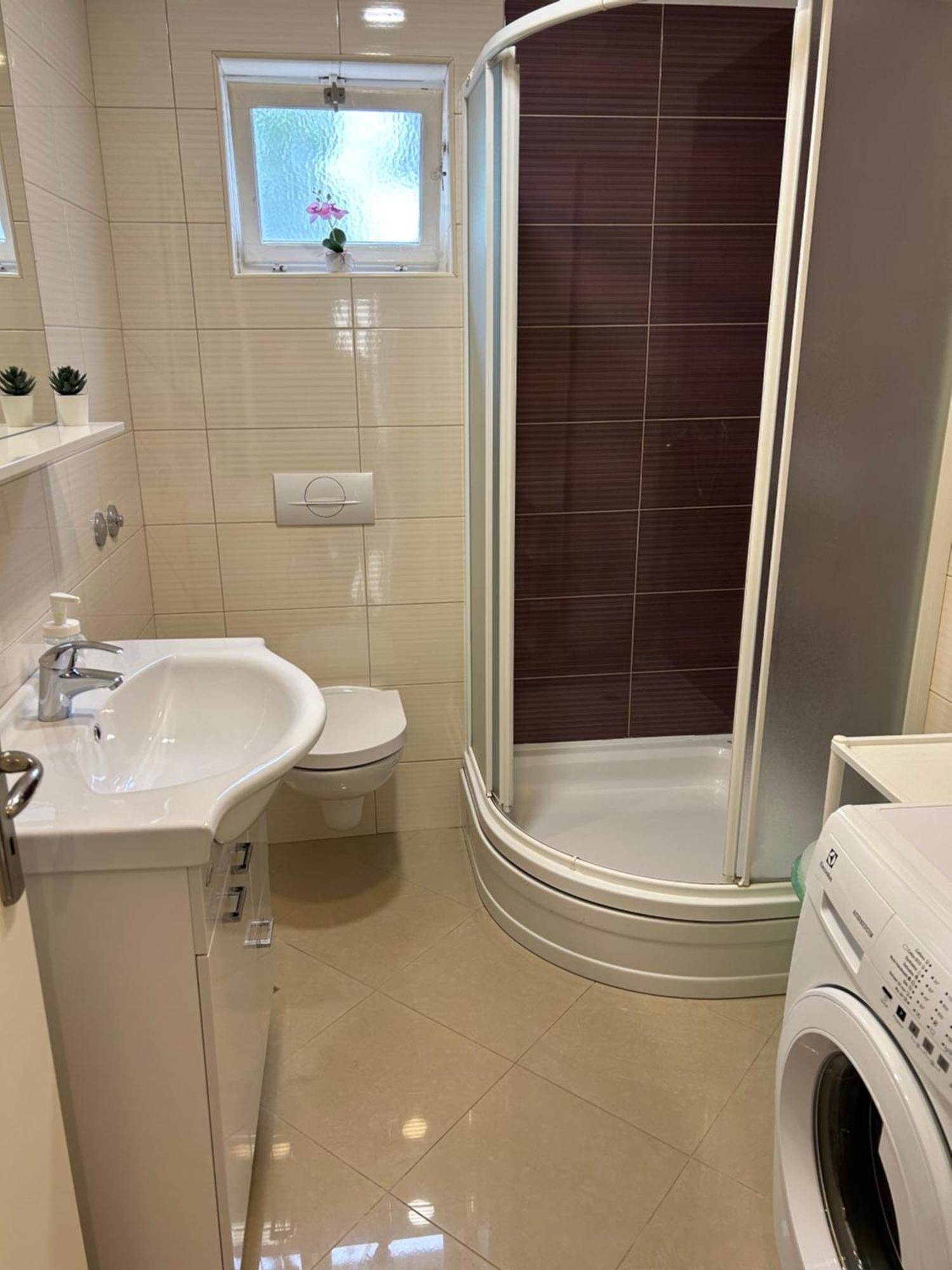 Apartments Juric Бродарика Екстериор снимка