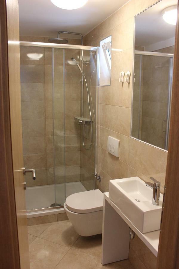 Apartments Juric Бродарика Екстериор снимка